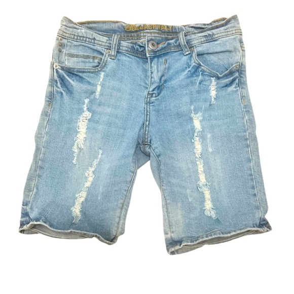 BLUE ASPHALT-Women’s Light Blue distressed Denim Shorts - Picture 1 of 4